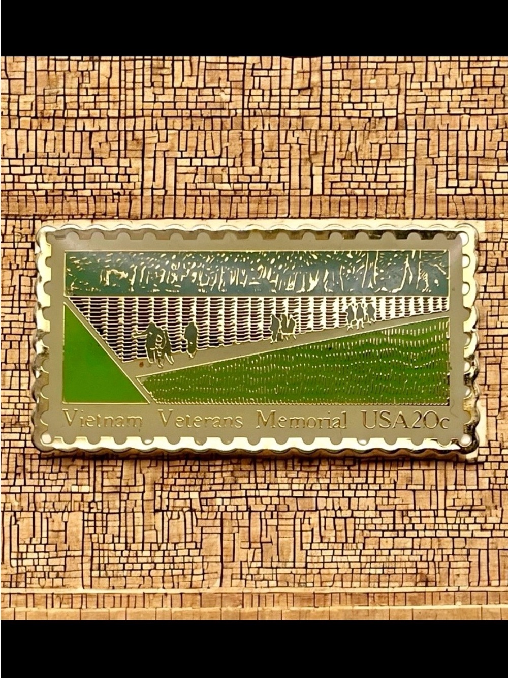 Vietnam Veterans Memorial USA 20c Lapel Pin Rare Collectible